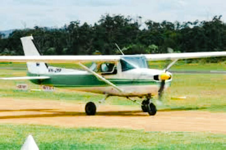 Cessna 150 pilot training course in easy way,